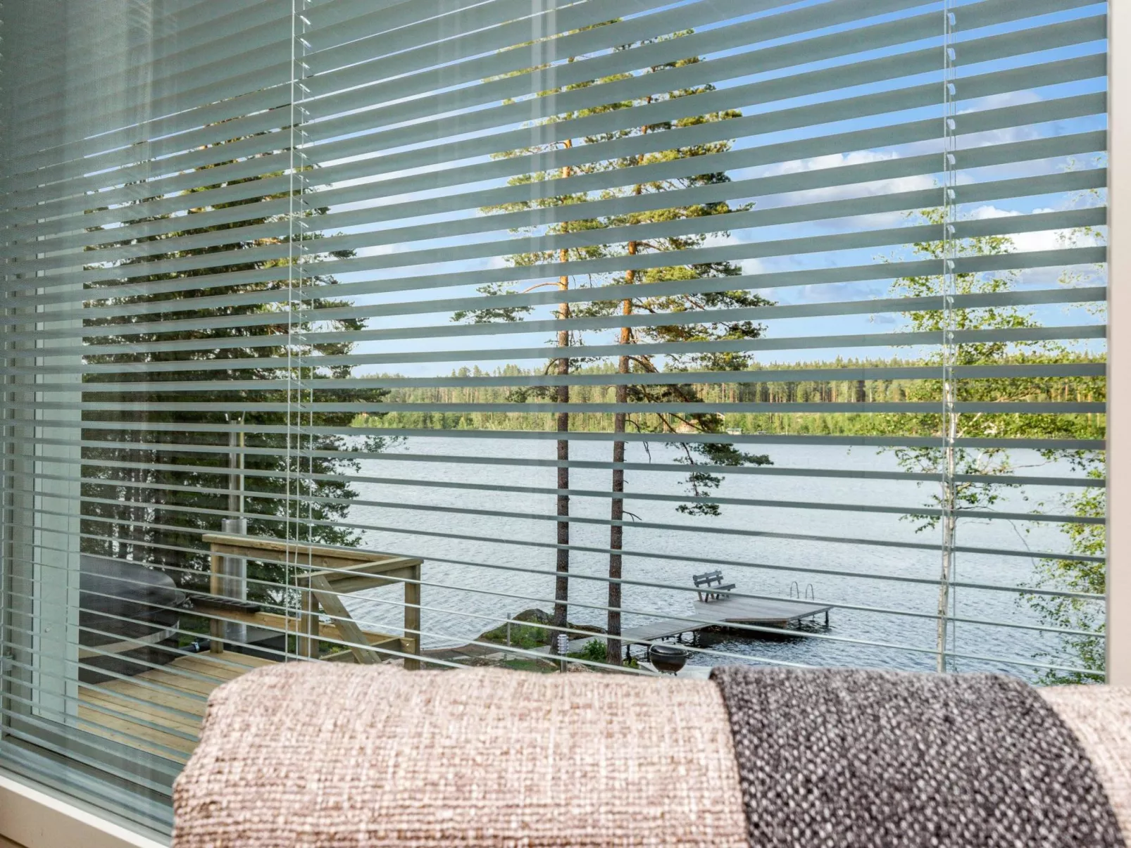 Järvenhelmi-Inside