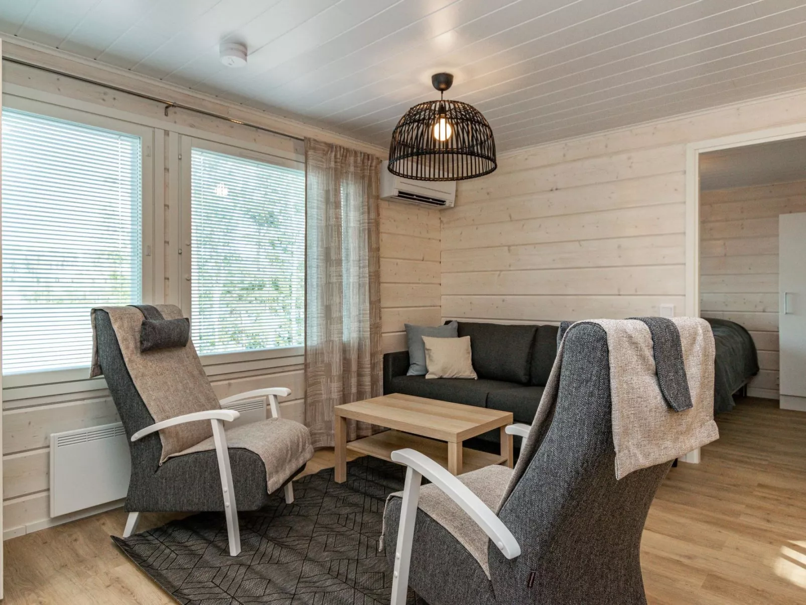 Järvenhelmi-Inside