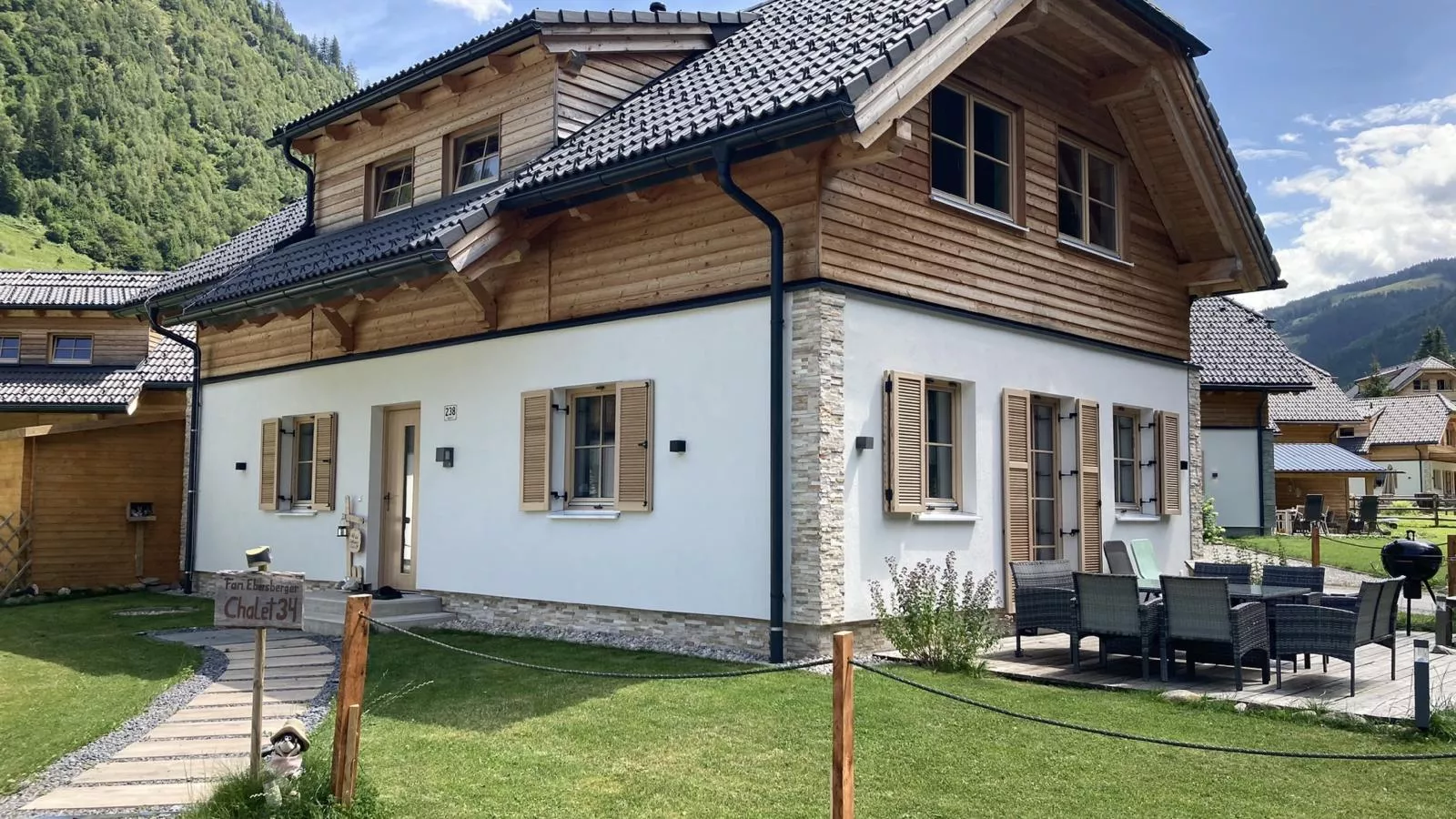 Ebersberger-Exterior summer