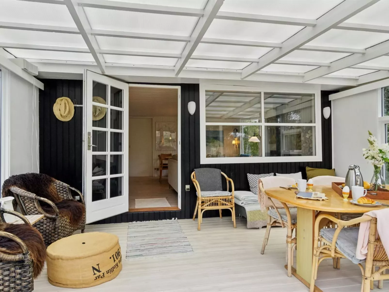 "Jannike" - 150m from the sea-Inside