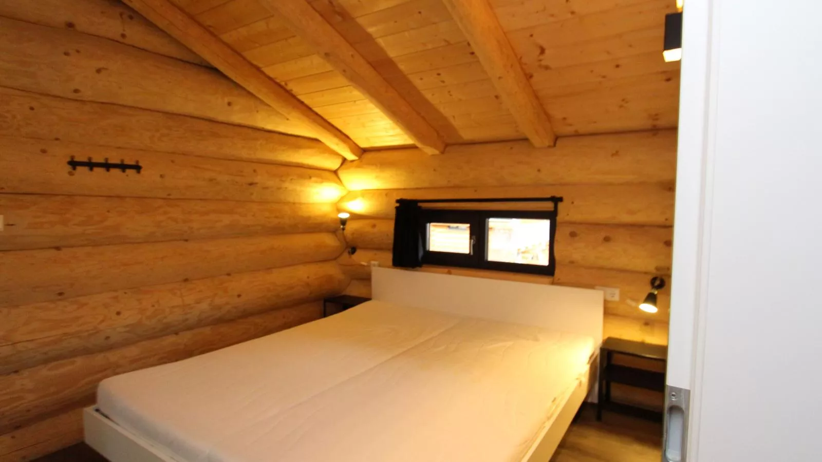 Jenig 4B-Schlafzimmer