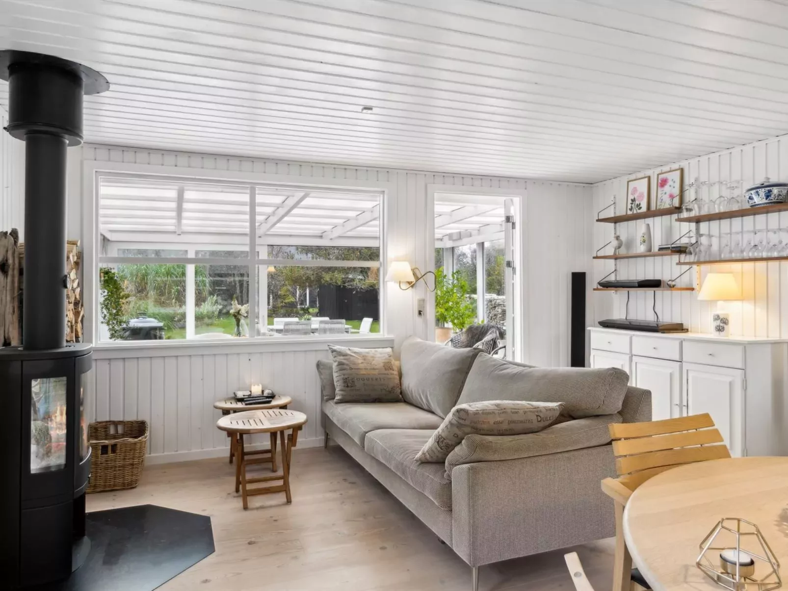 "Jannike" - 150m from the sea-Inside