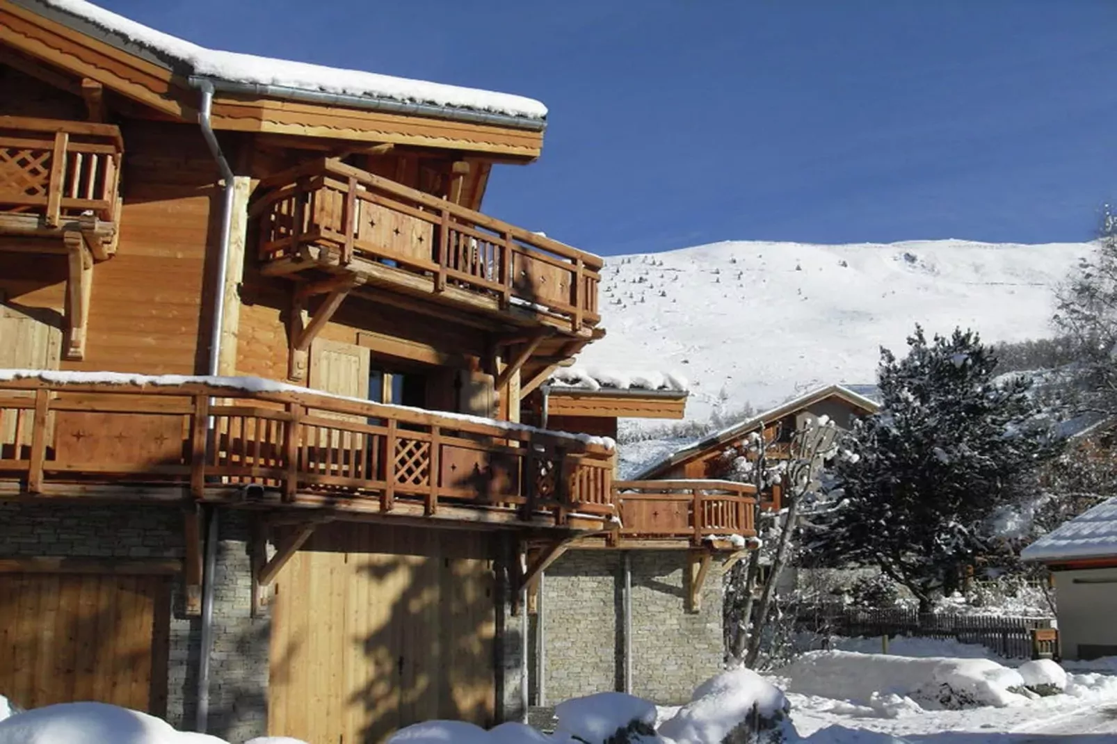 Chalet Levanna Orientale-Exterior winter