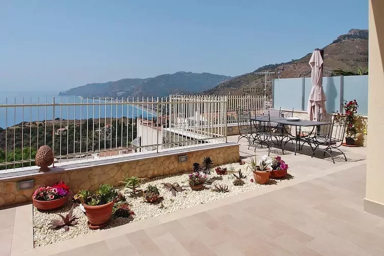 Apartments Taormina-Le Villette Aloe 3 pax-Aussicht