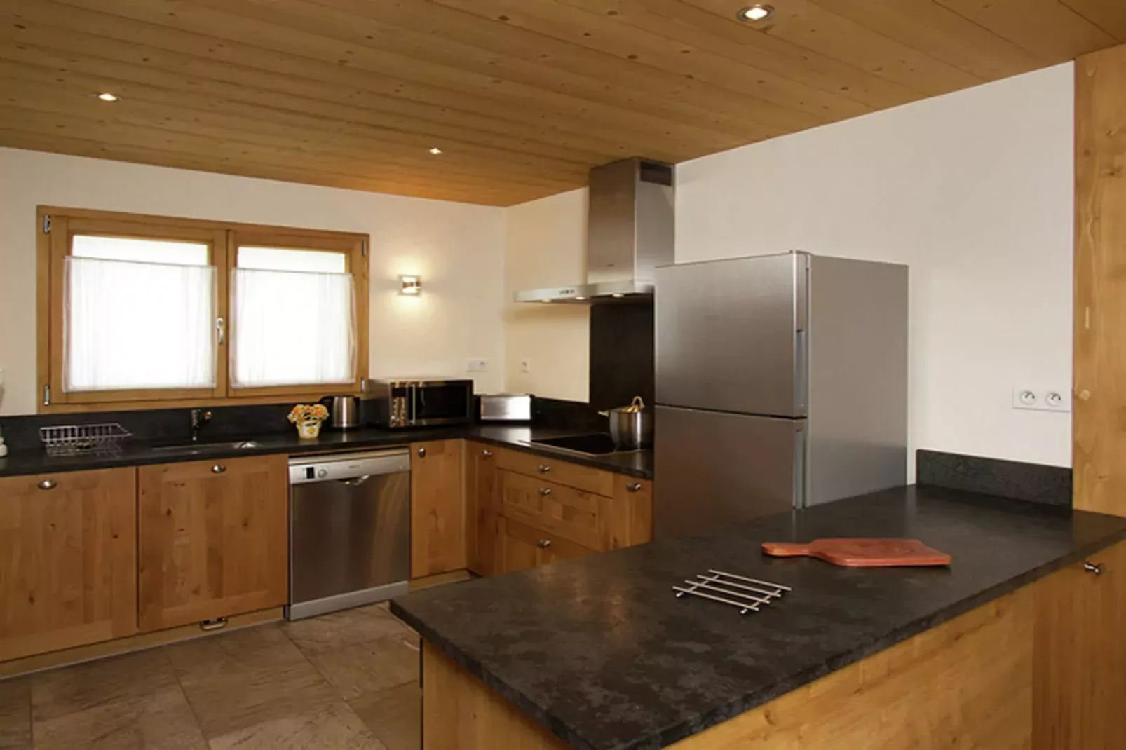 Chalet Levanna Orientale-Kitchen