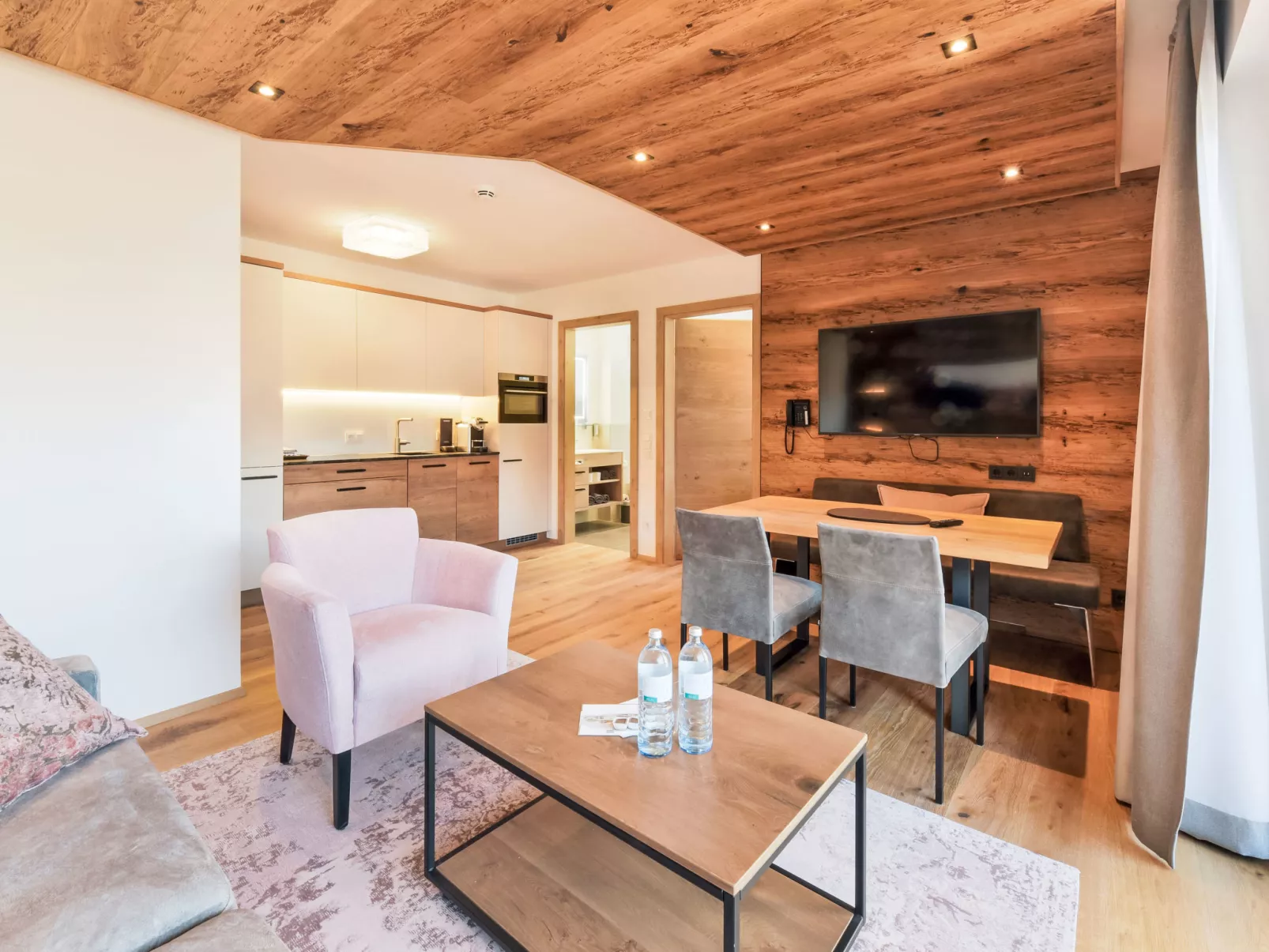 Venediger Lodge-Inside