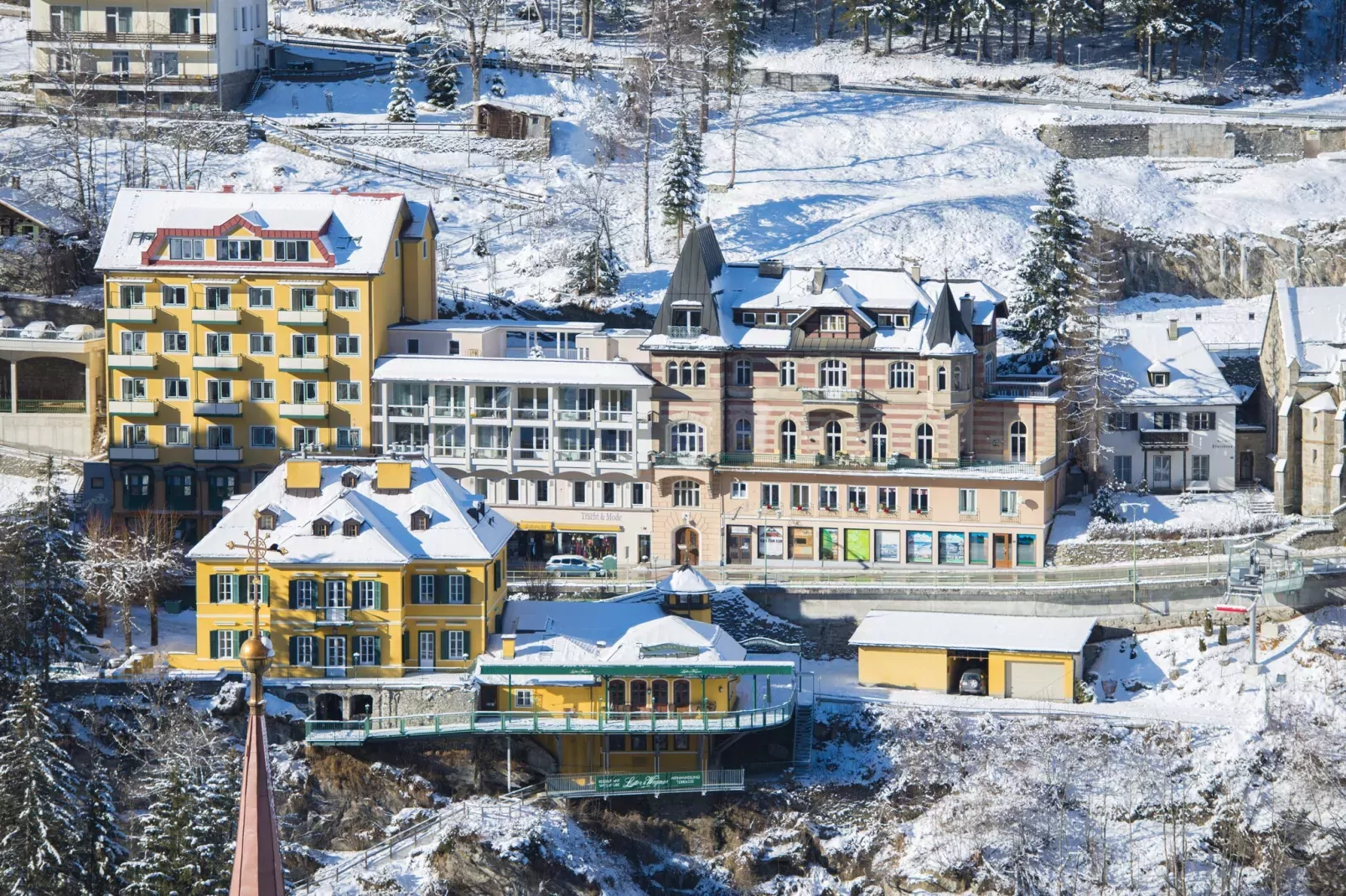HL3 haus lothringen-Exterior winter