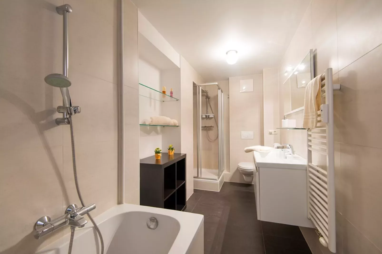 HL2 haus lothringen 02-Badezimmer