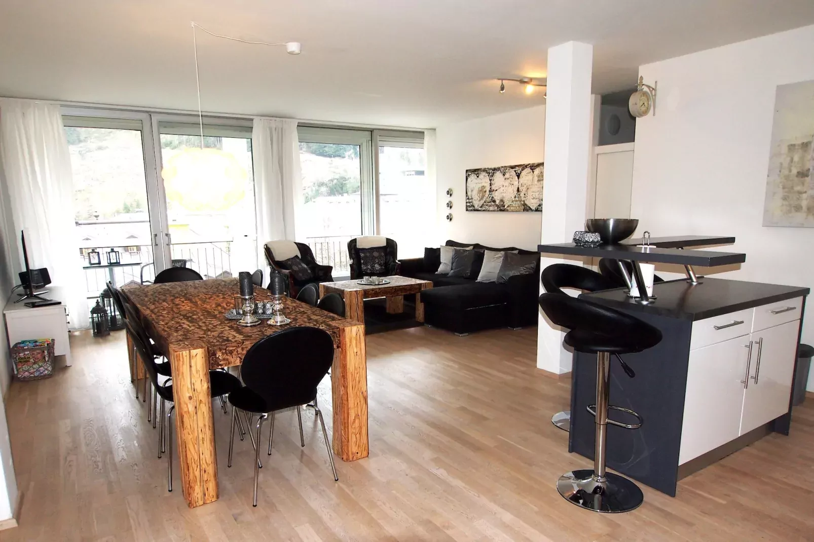 HL3S haus lothringen-Dining room