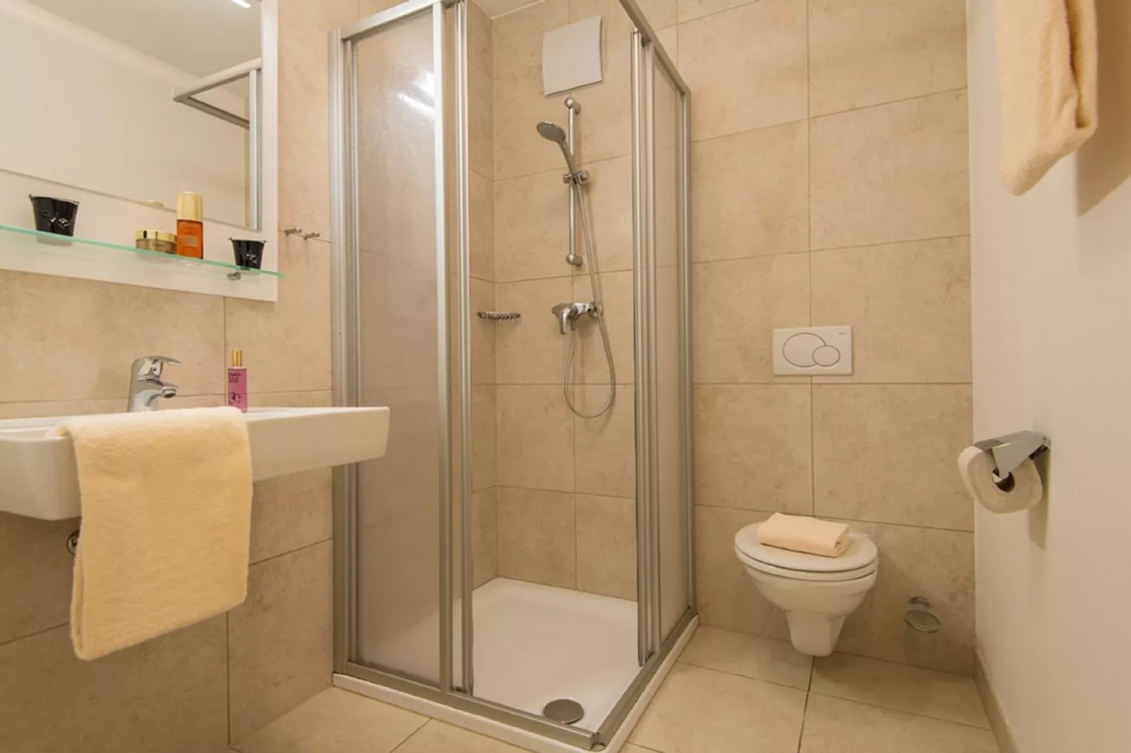 SW2 Sonnenwende-Bathroom