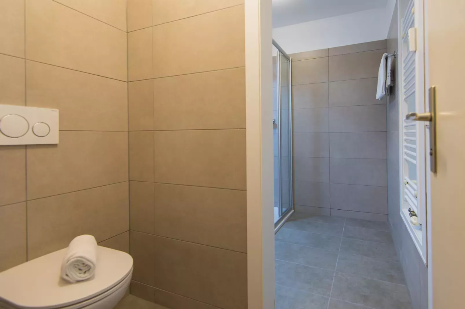 RL2 Residenz Lothringen 02-Bathroom