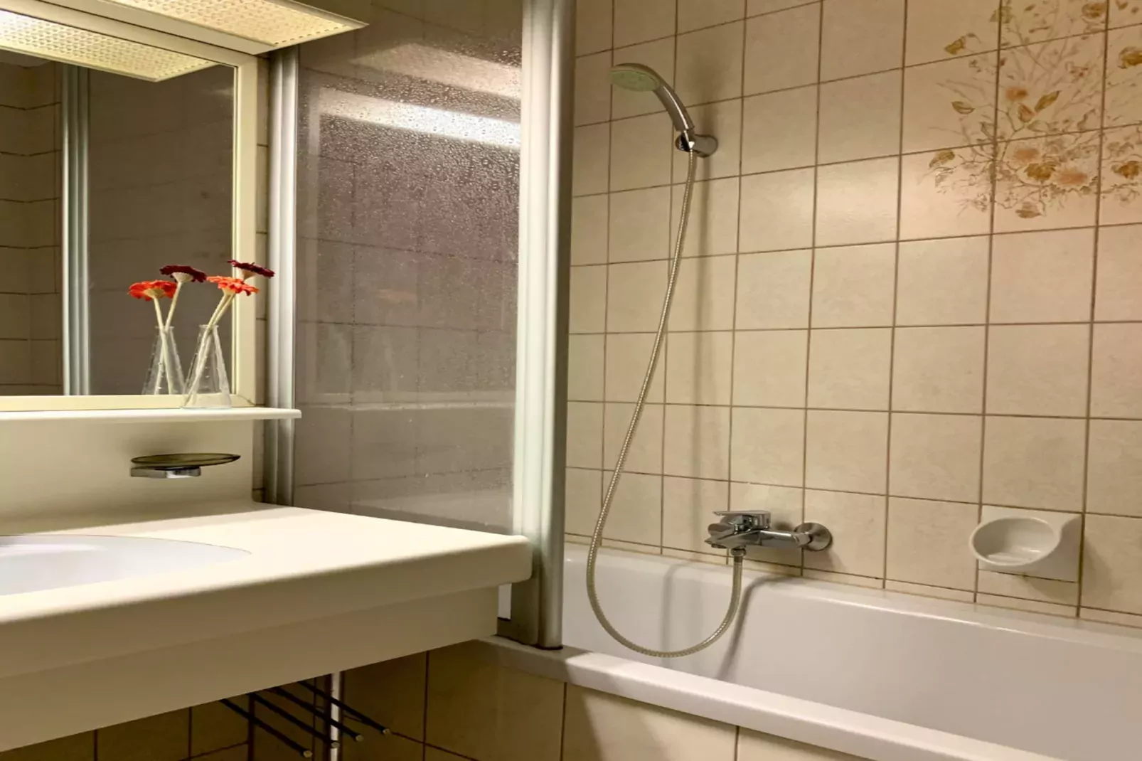 RL2 Residenz Lothringen 01-Bathroom