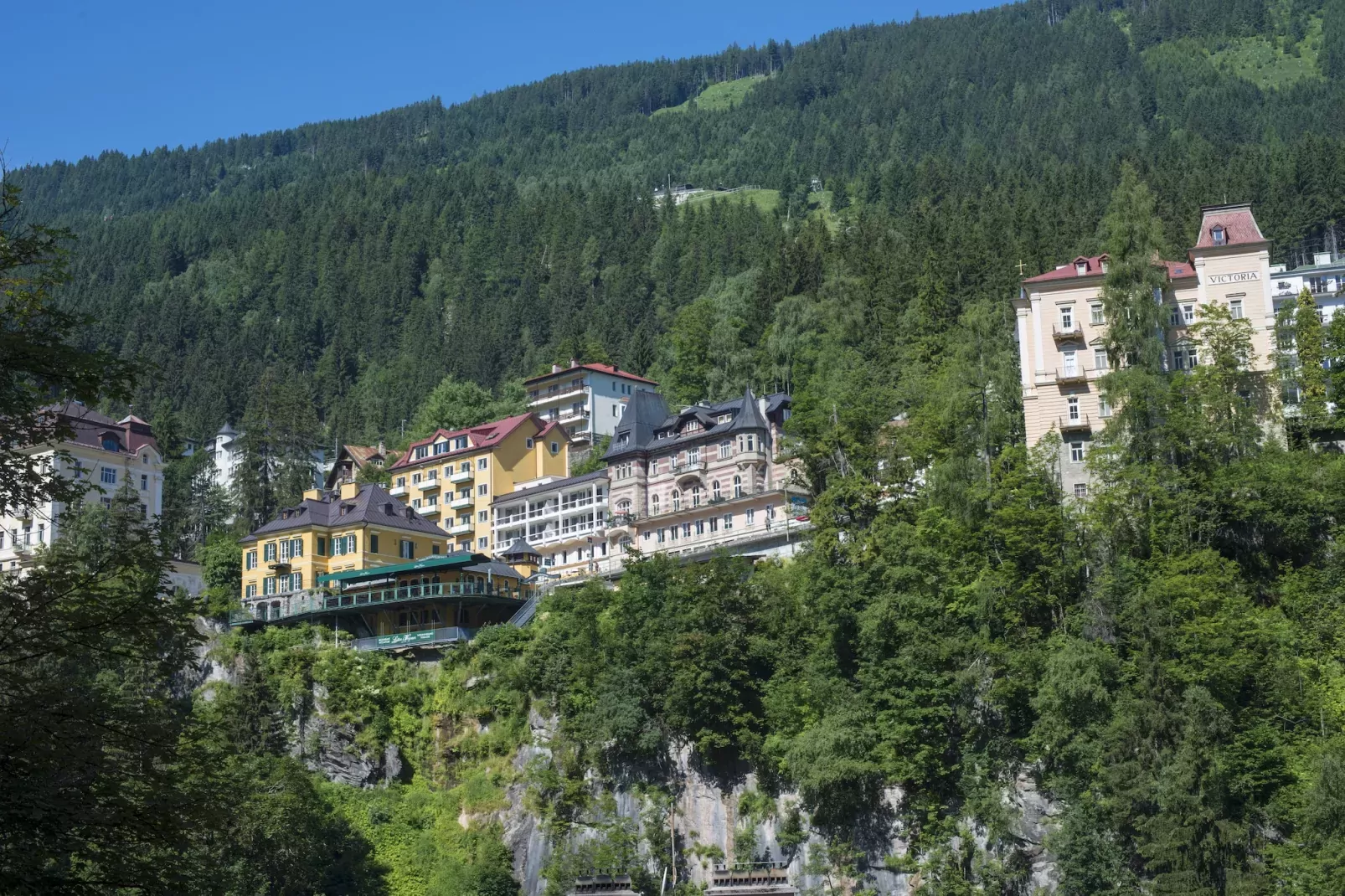 RL2 Residenz Lothringen 01-Areas summer 1km