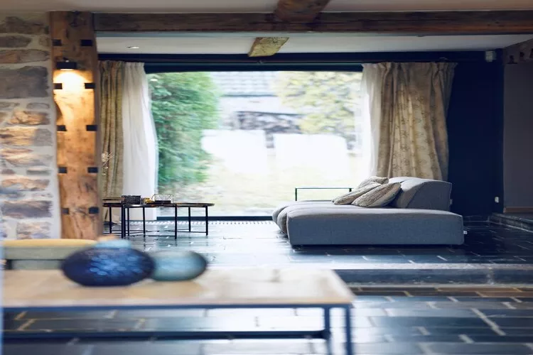 Au Milieu De Nulle Part-Living room