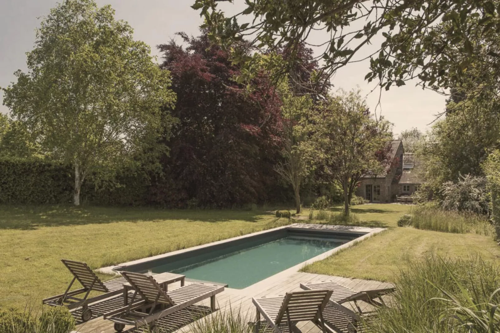 Au Milieu De Nulle Part-Exterior summer