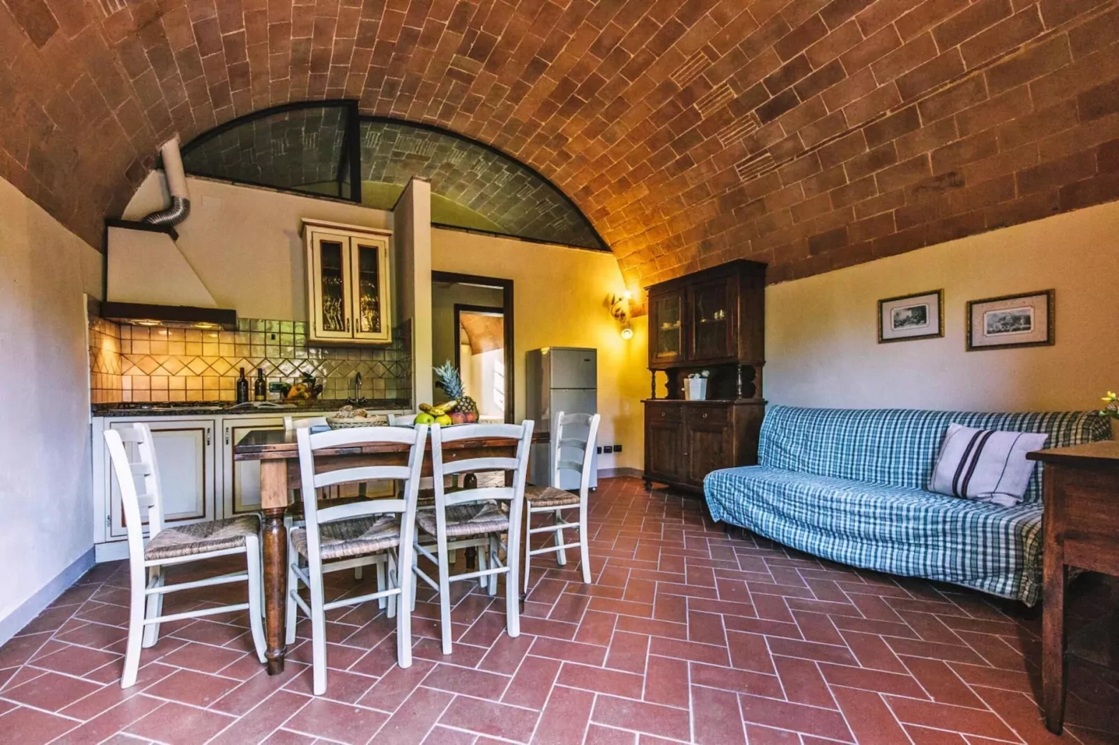 Agri-tourism Tenuta Quarrata, Santo Pietro Belvedere-trilo-Salon