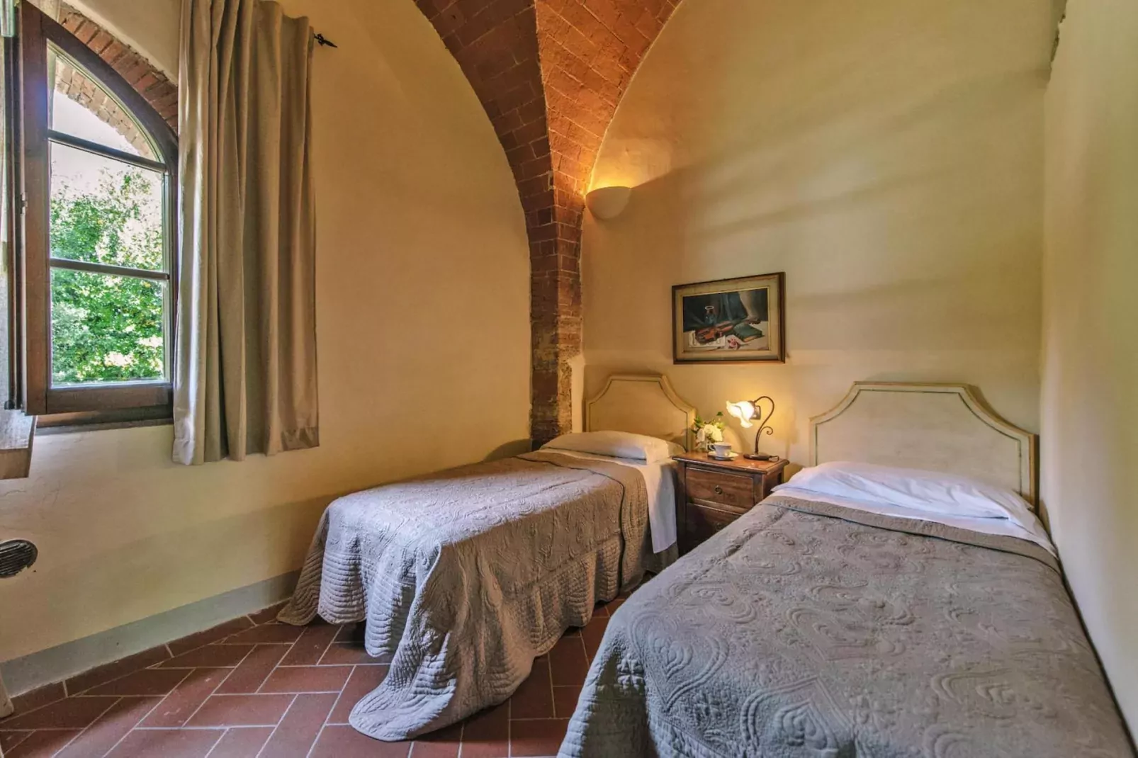 Agri-tourism Tenuta Quarrata, Santo Pietro Belvedere-trilo superior-Bedroom