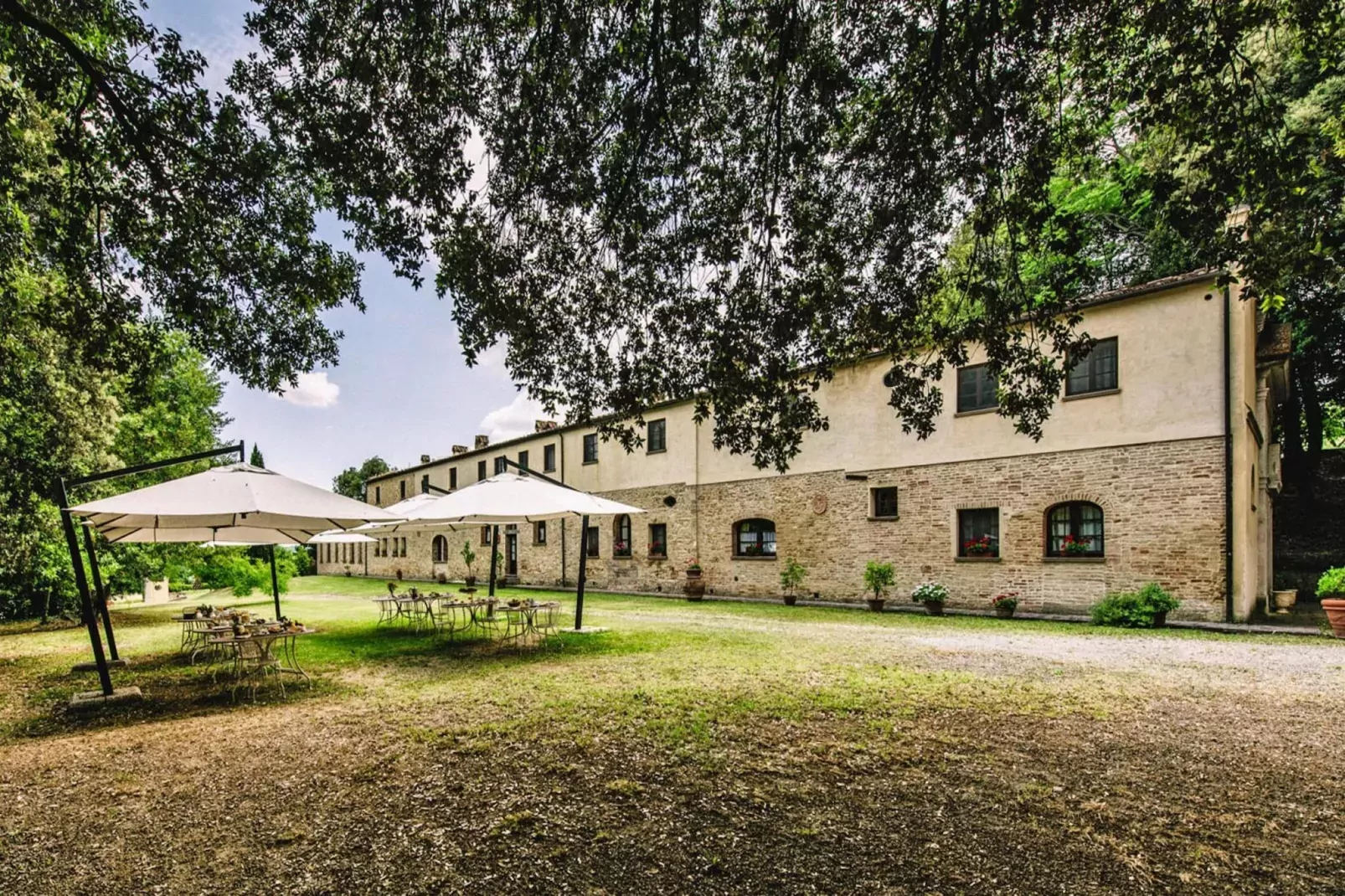 Agri-tourism Tenuta Quarrata, Santo Pietro Belvedere-trilo superior-Exterior summer