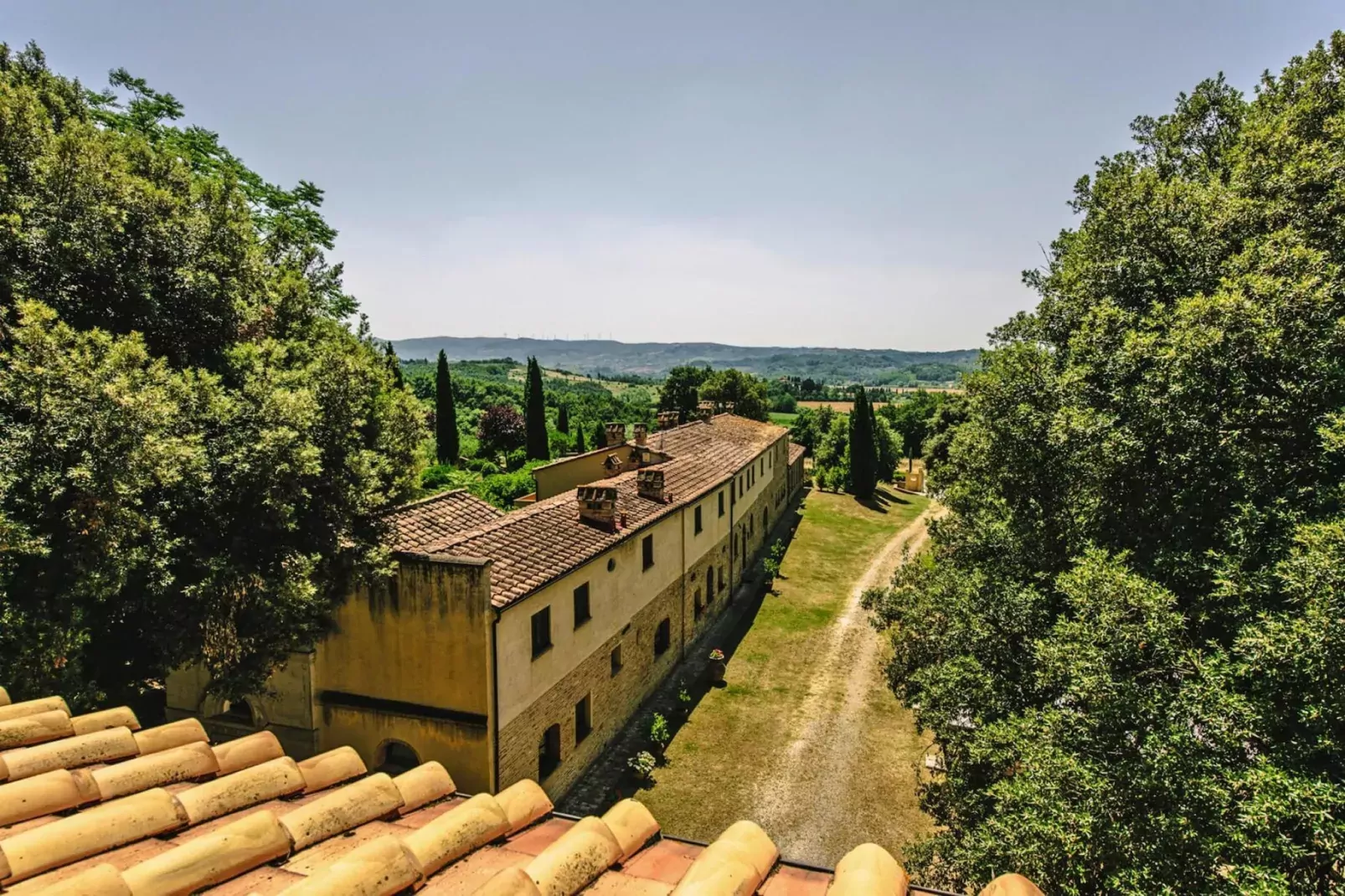Agri-tourism Tenuta Quarrata, Santo Pietro Belvedere-trilo superior-View summer
