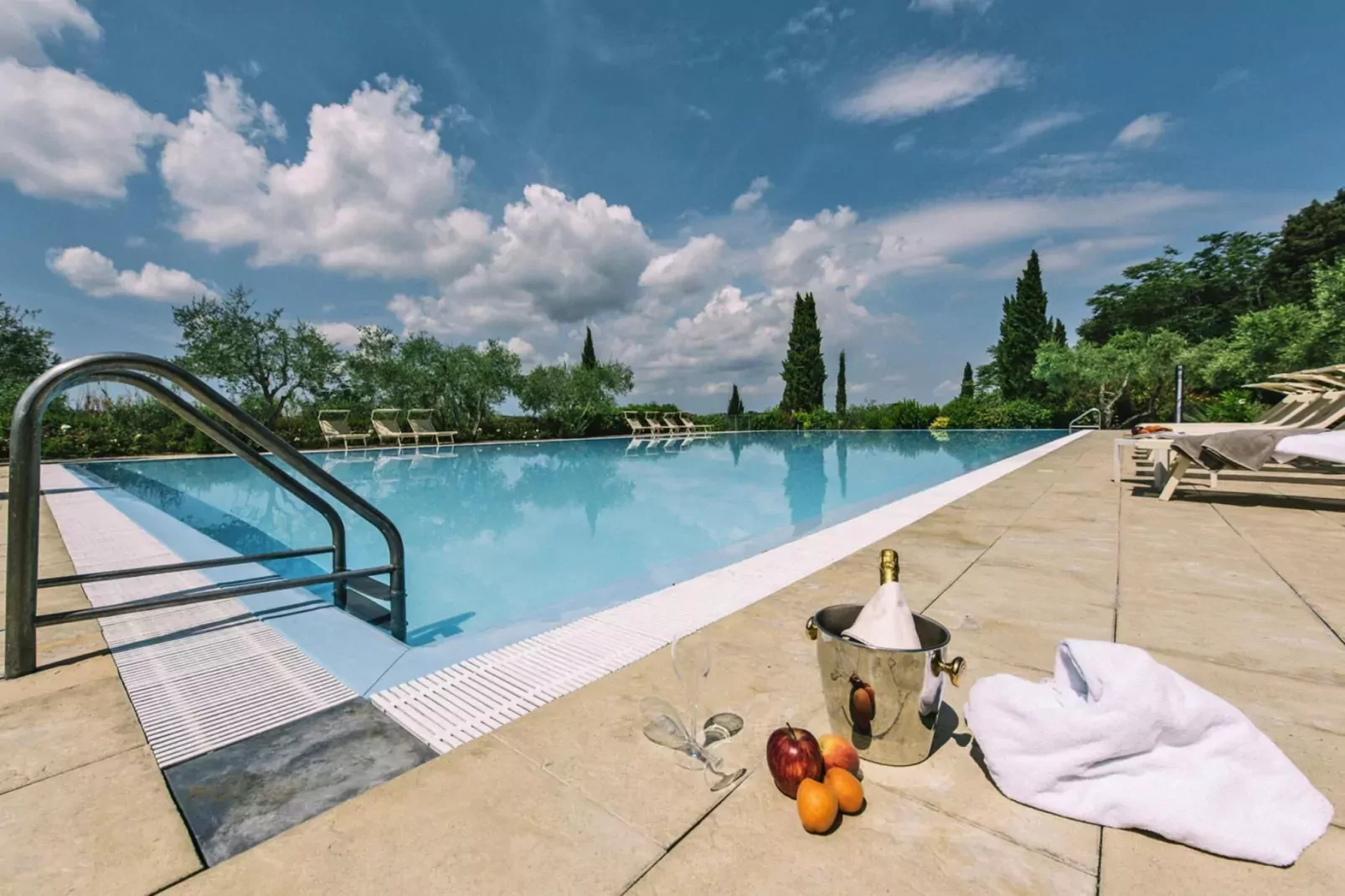 poolofhouse