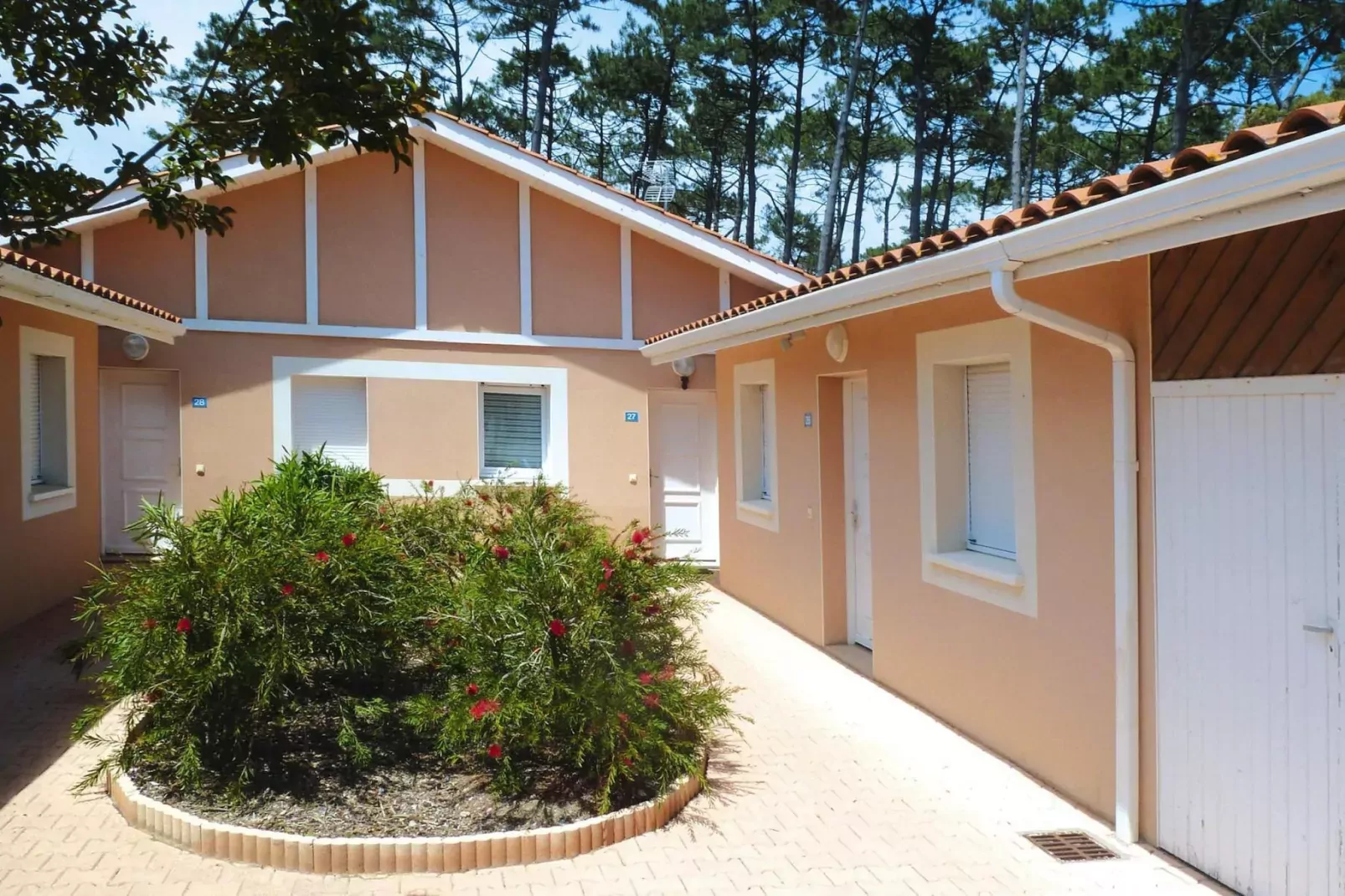Terraced house Moliets-Exterior summer