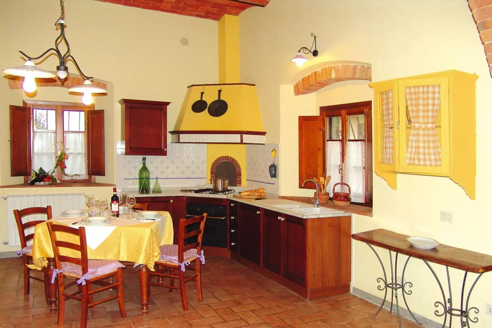 Agri-tourism Poggio al Sole Vinci Type Margherita-Margherita-Cuisine