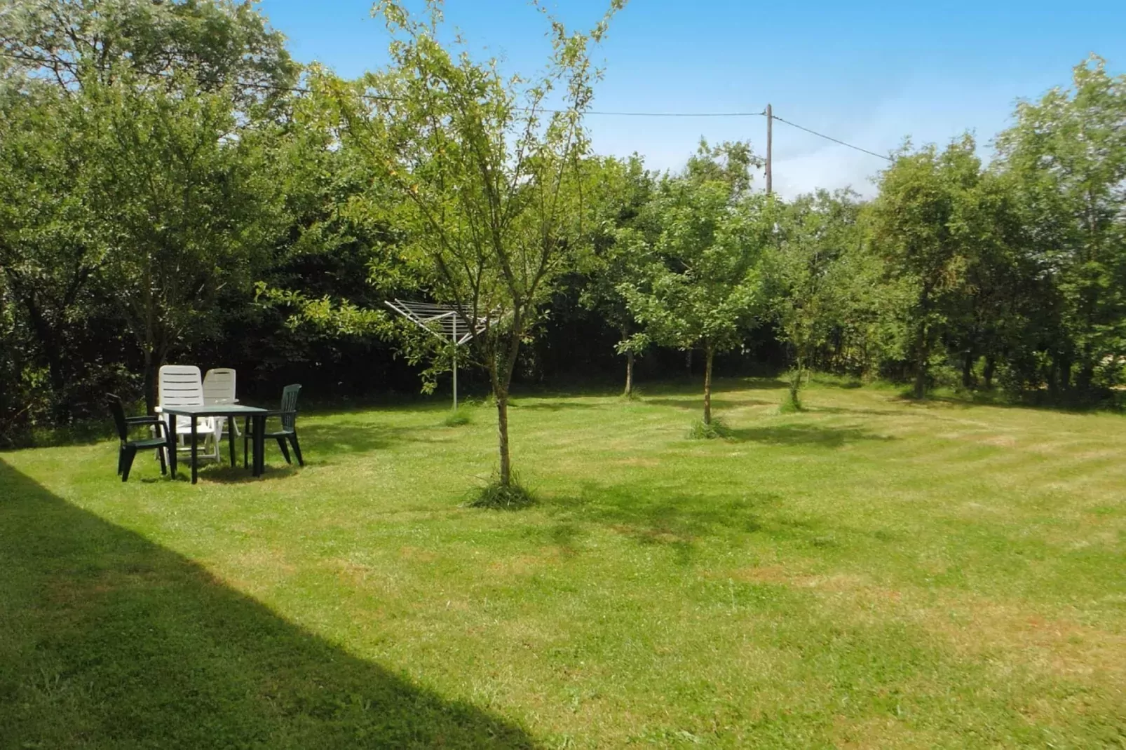 Terraced house Lahayville-Gardens summer