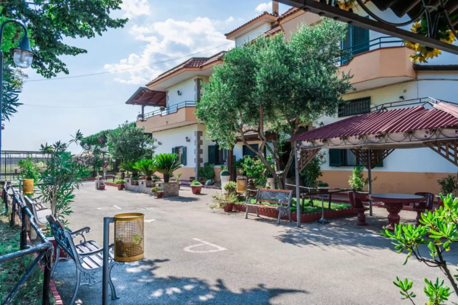 Agri-tourism Poggio al Sole Vinci Type Margherita-Margherita-Zones d'été à 5 km