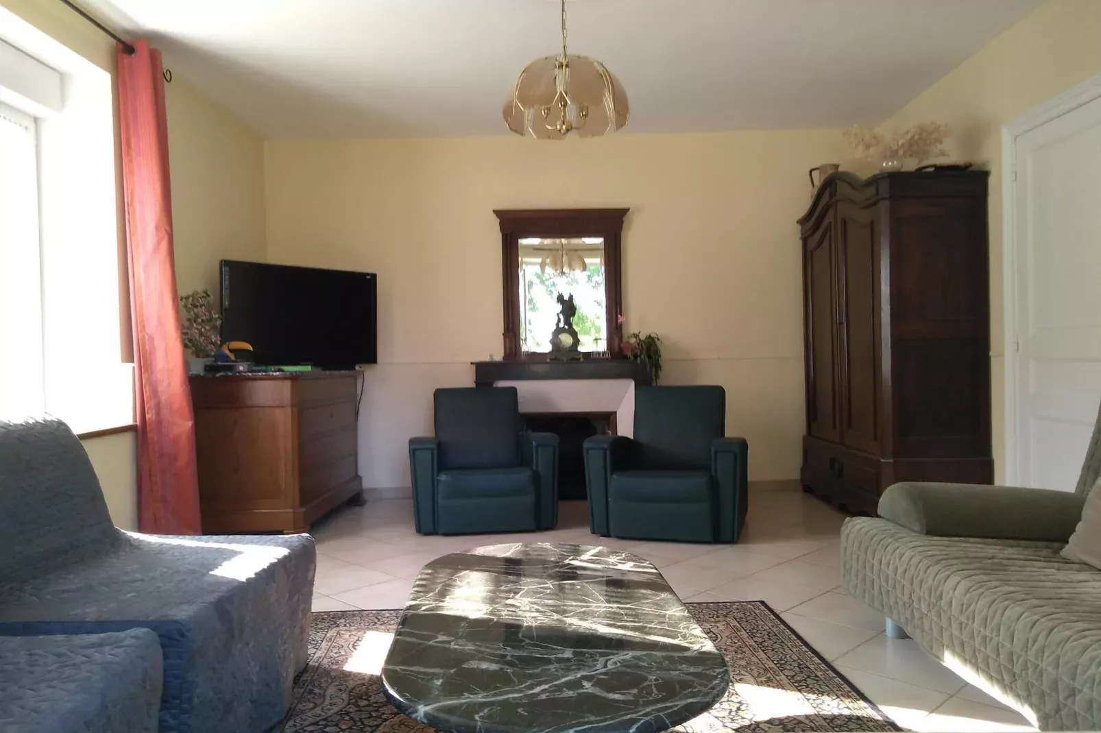 Terraced house Lahayville-Living room