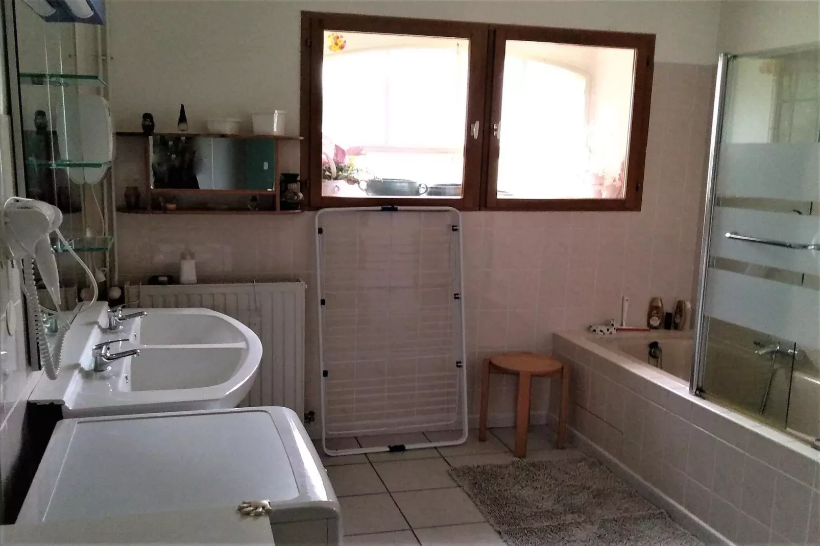 Terraced house Lahayville-Bathroom