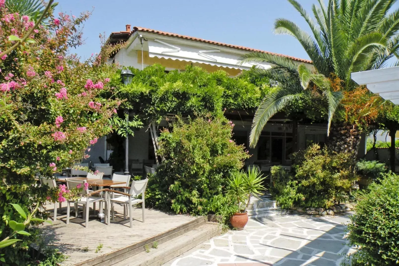 Apartments Ioli, Fourka-2 bedroom-Außenbereich Sommer