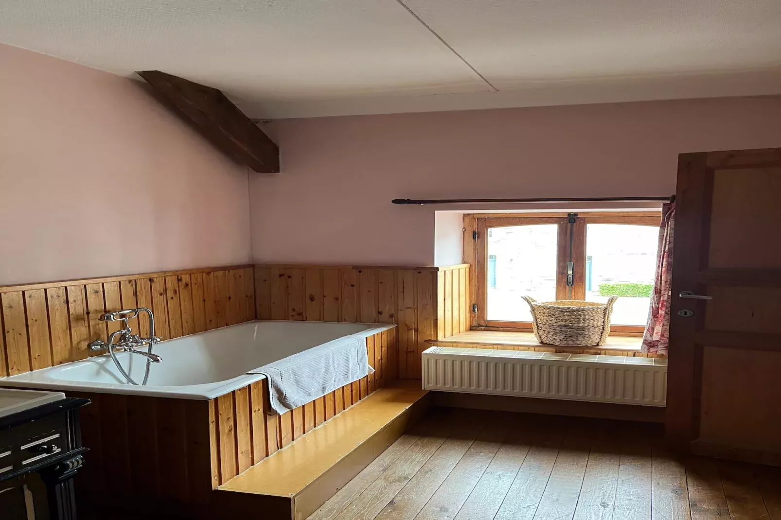 La Hetraie-Bathroom
