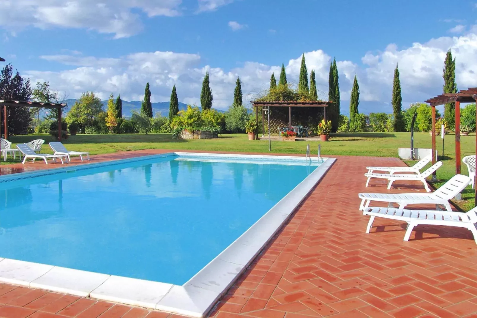 Agri-tourism Poggio al Sole Vinci Type Rosa di Bosco-Rosa di Bosco-Piscine