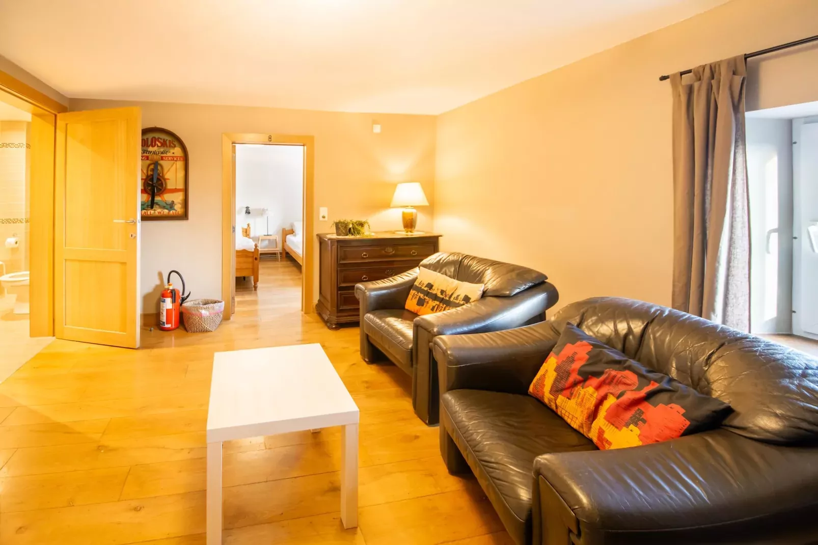 La Grande Randonnée-Living room