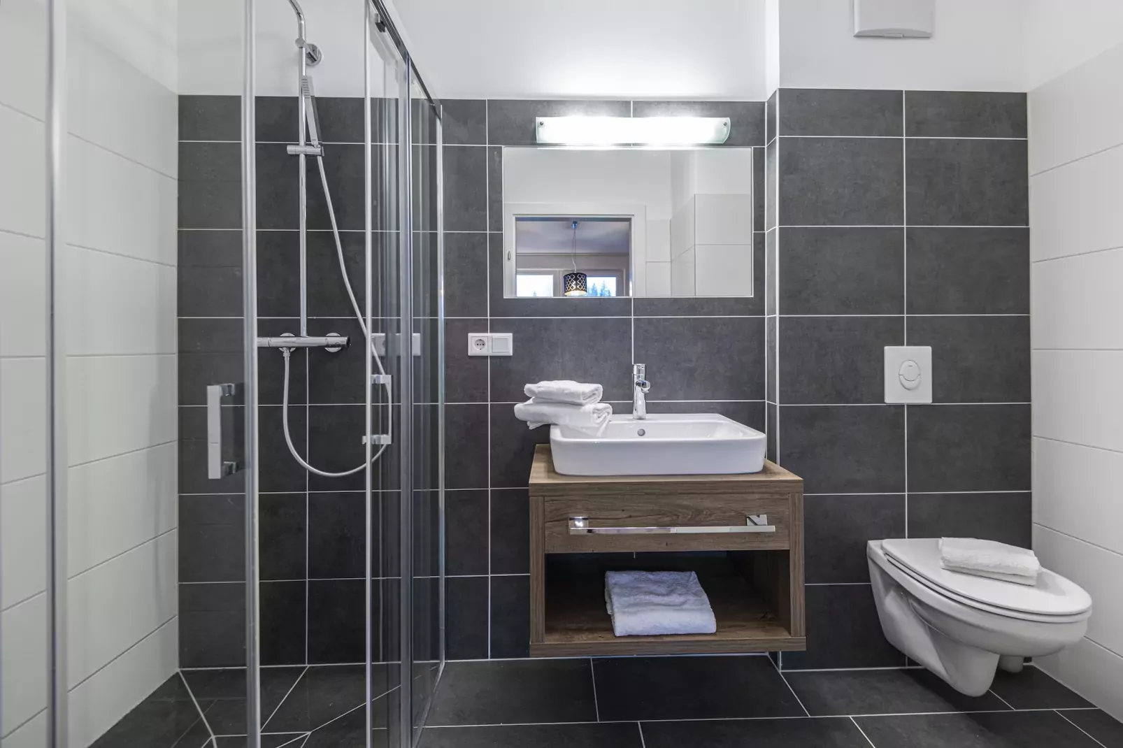 HB3CP Haus Bergblick-Bathroom