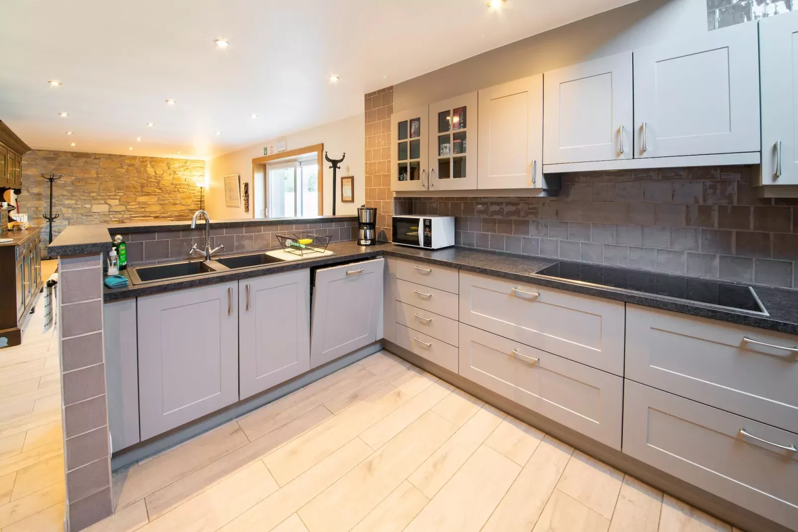La Grande Randonnée-Kitchen