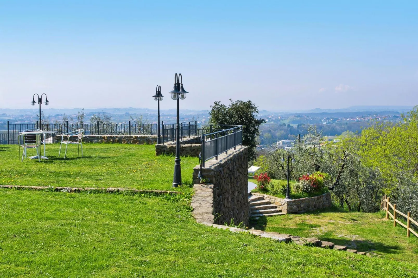 Agri-tourism Giugnano Poggio del Sole, Lamporecchio-2-Raum, Typ C, ca. 80 qm-Gardens summer
