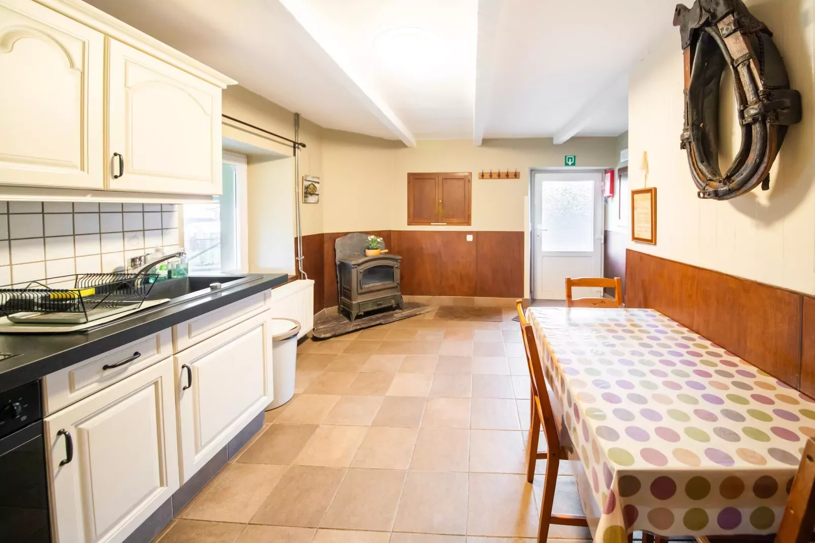 La Grande Randonnée-Kitchen