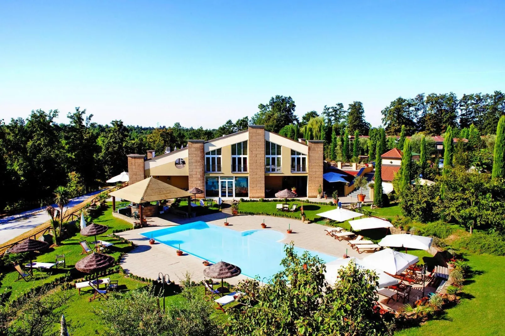 poolofhouse
