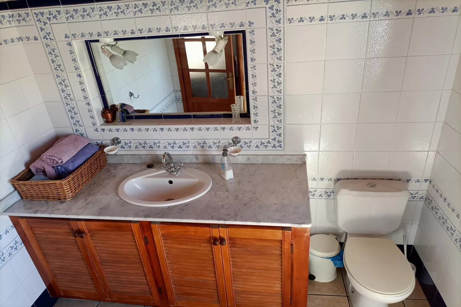 Janine-Bathroom