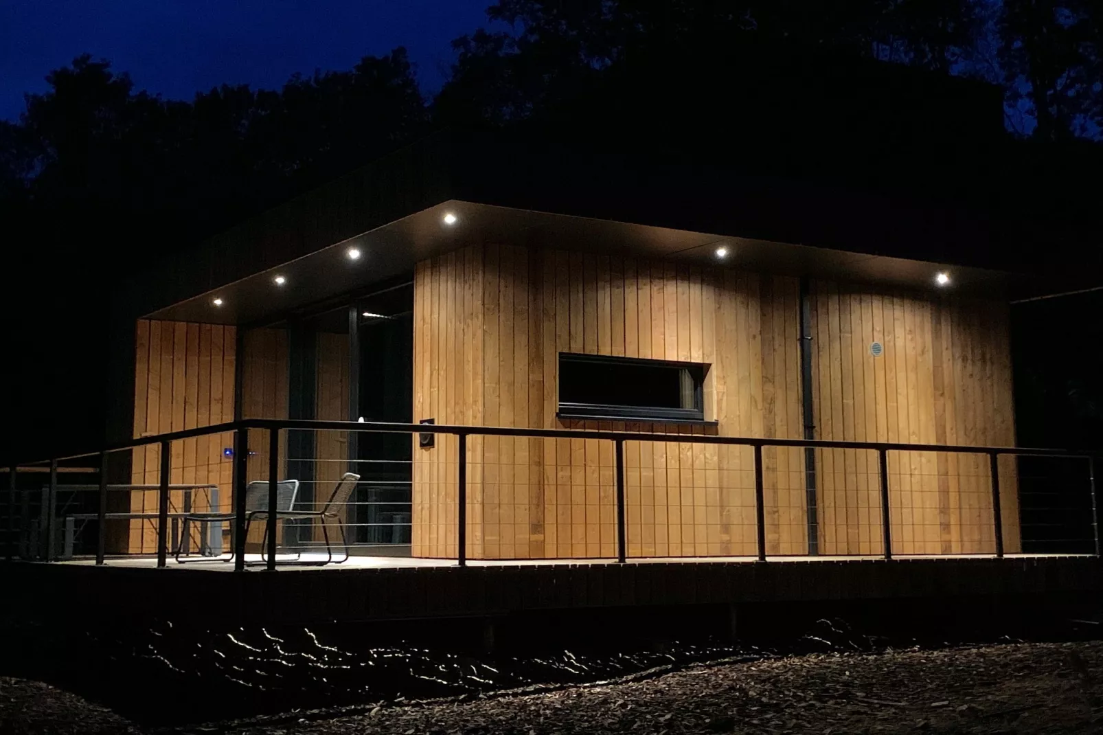 Forest Cube Tradition-Exterior summer