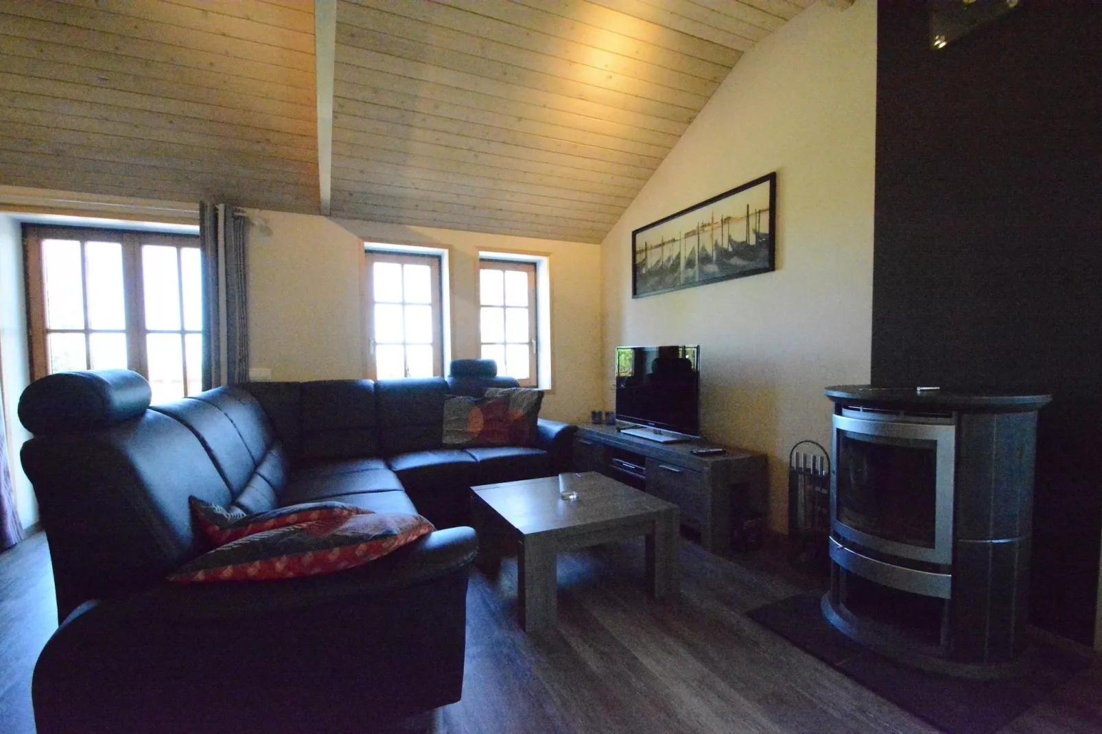 Le Chalet du Coteau-Living room