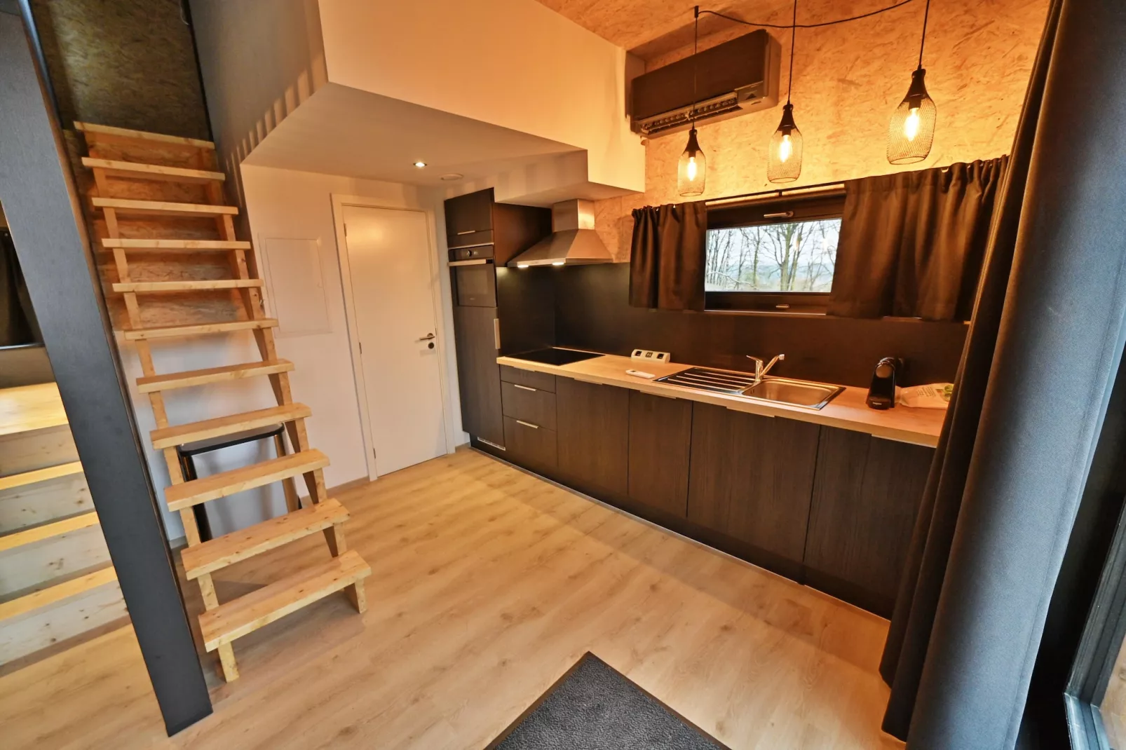 Forest Cube Tradition-Kitchen