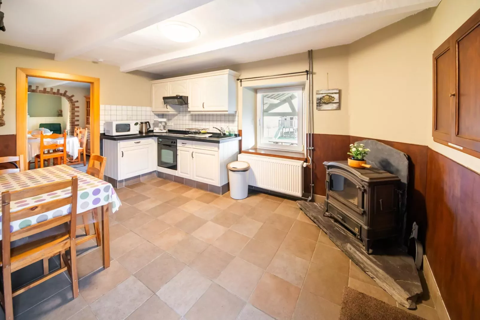 Gite la Randonnee-Kitchen