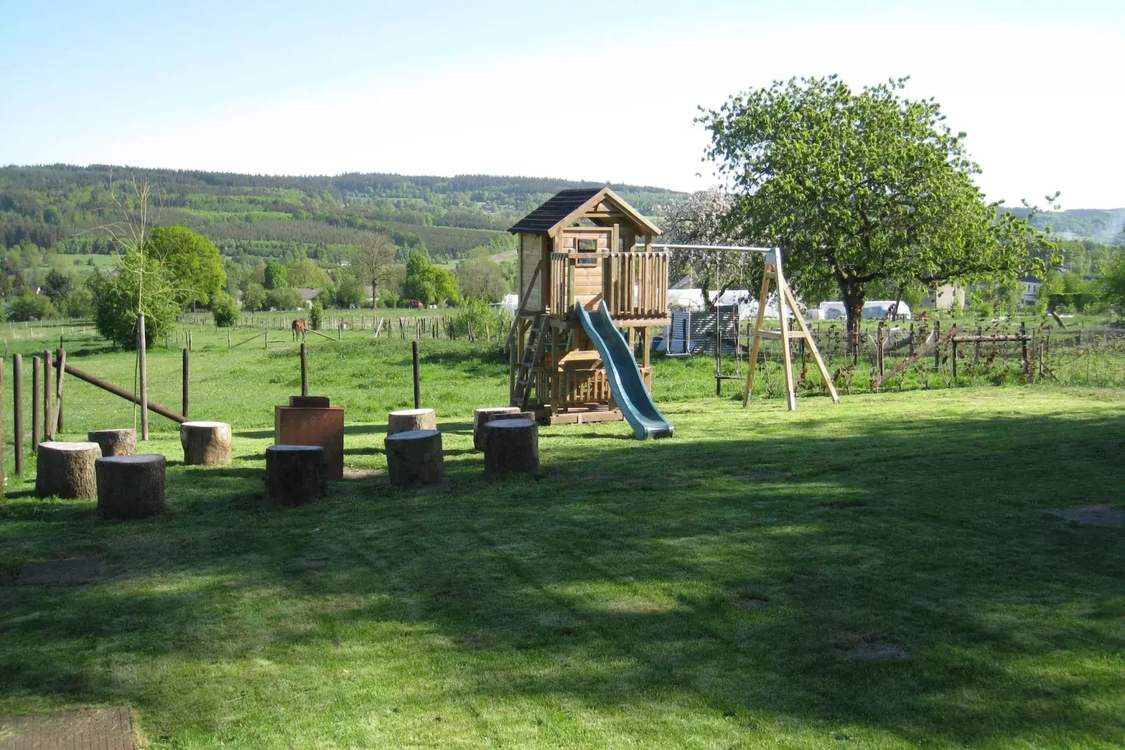 Gite la Randonnee-Gardens summer