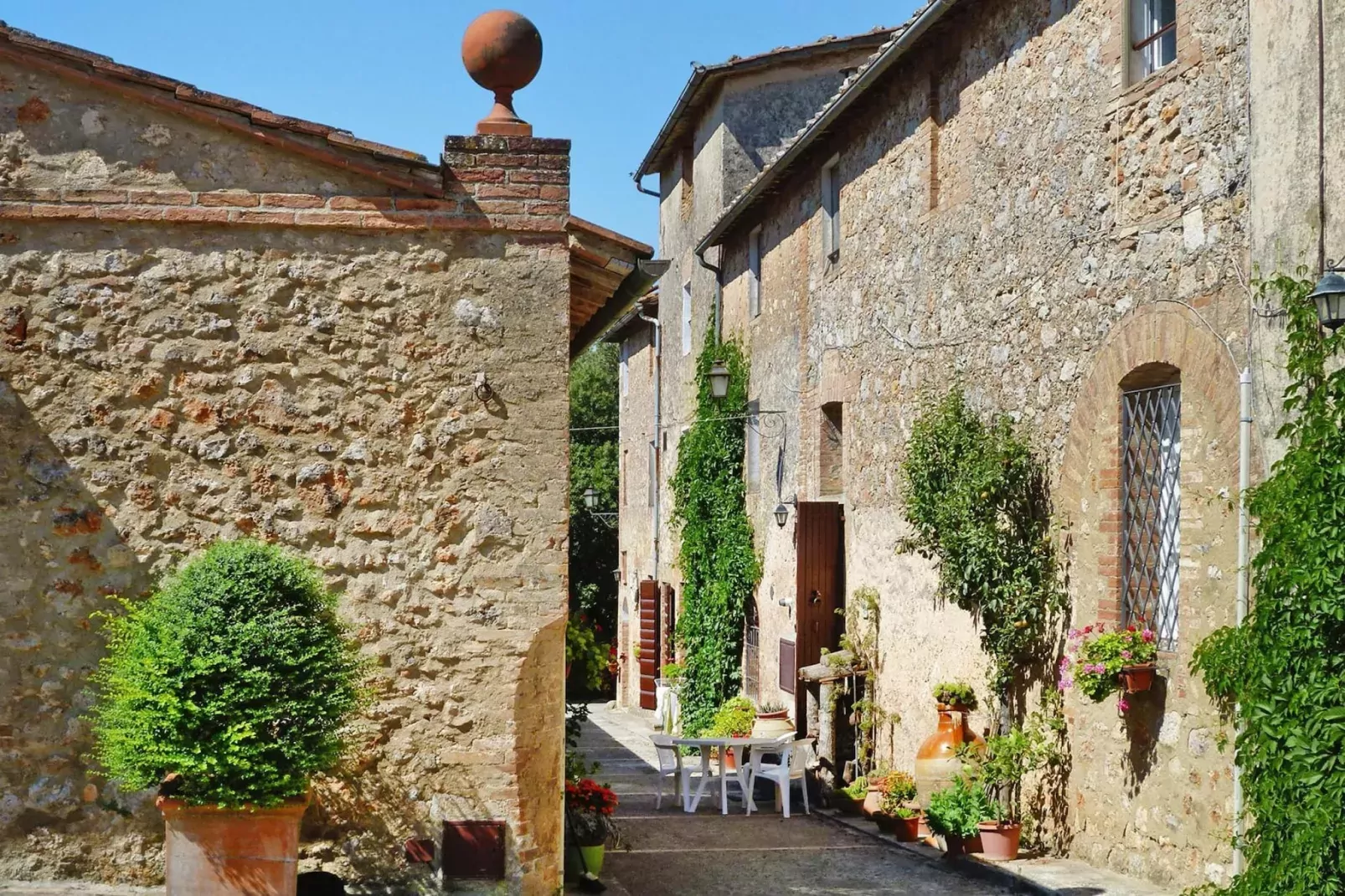 Residence Il Pero di Cetinale Sovicille Typ B 65 qm-Areas summer 1km