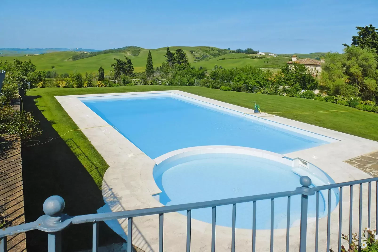 Ferienanlage Borgo della Meliana Gambassi Terme Typ Bilo-Pool