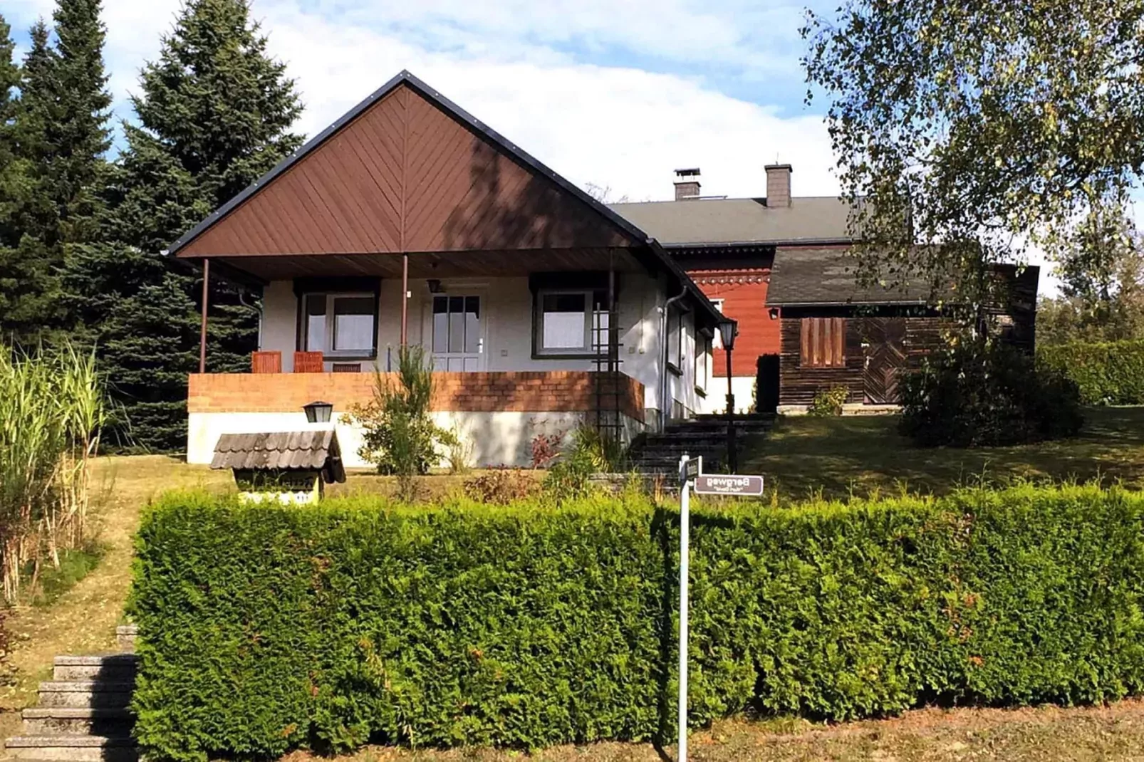 Ferienhäusel-Außenbereich Sommer