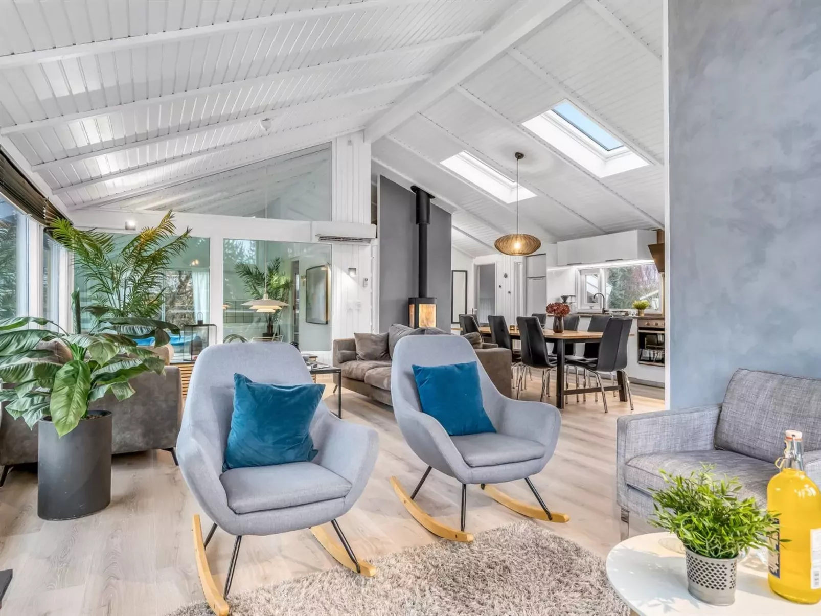 "Blondine" - 940m from the sea-Inside