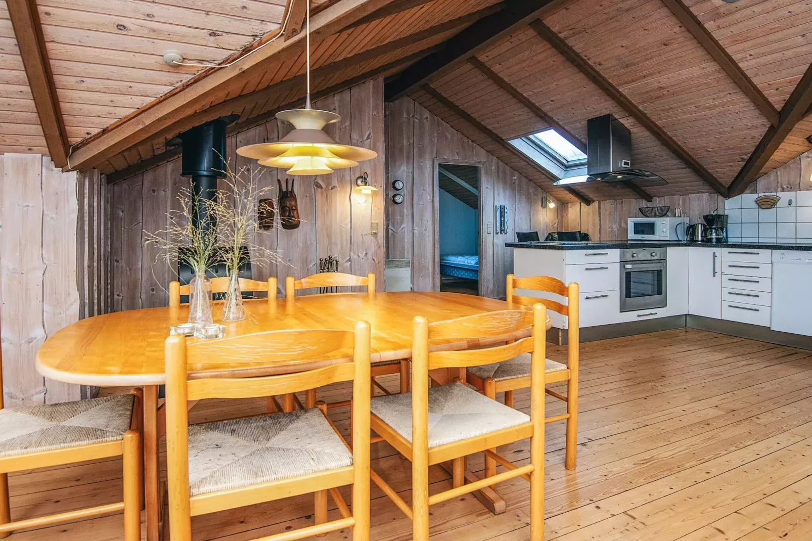 Charming Cottage Retreat-By Traum-Indoor